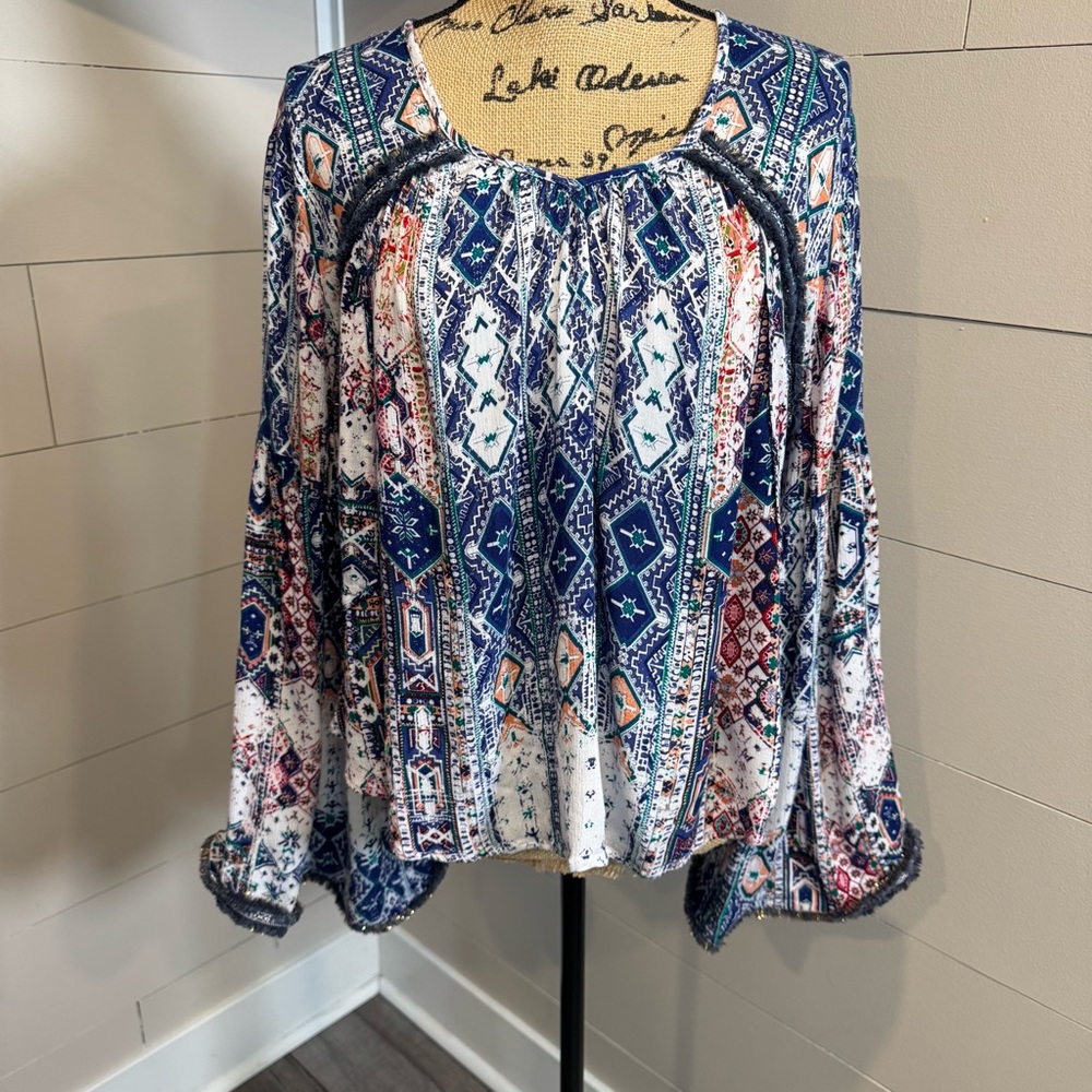 KAS New York - Bohemian Blue Patterned Bell Sleeve Women's Top - Large